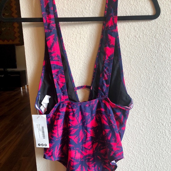 NWT Maldives Palm Cross Over Swimsuit (Sold out!) - Picture 5 of 6